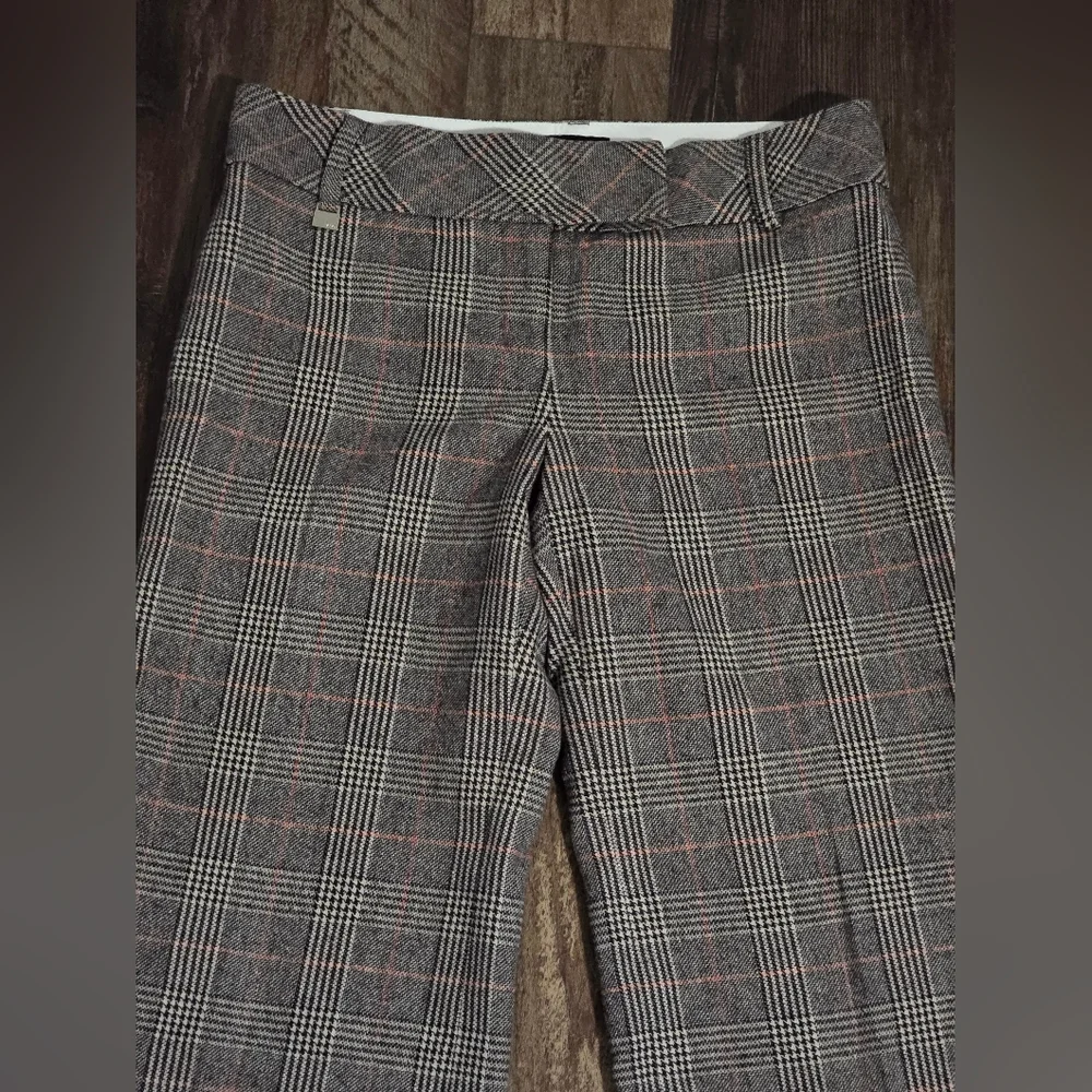 BCBG MaxAzria Houndstooth Patterned Pants - Picture 2 of 9